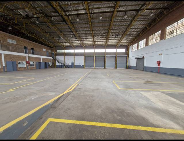 2,722M² WAREHOUSE TO LET IN BENROSE